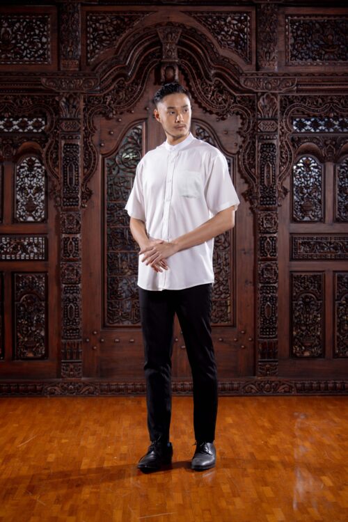 Off White (Kemeja)