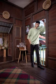 Kurta Gorilla - Soft Green - Image 2